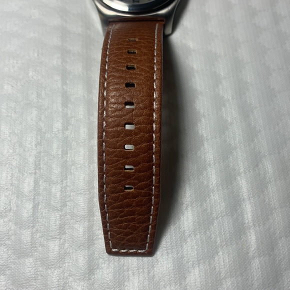 Perry Ellis Men’s Elegant Watch. Silver - With Date - Picture 7 of 7